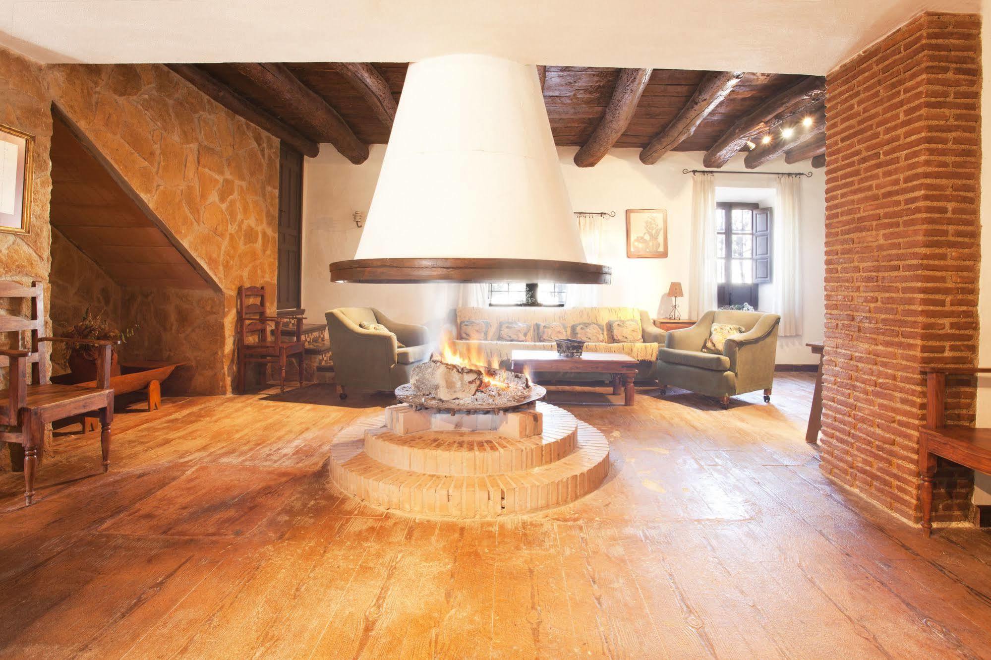 Alojamiento Rural El Cortijuelo Hotel Illora Luaran gambar