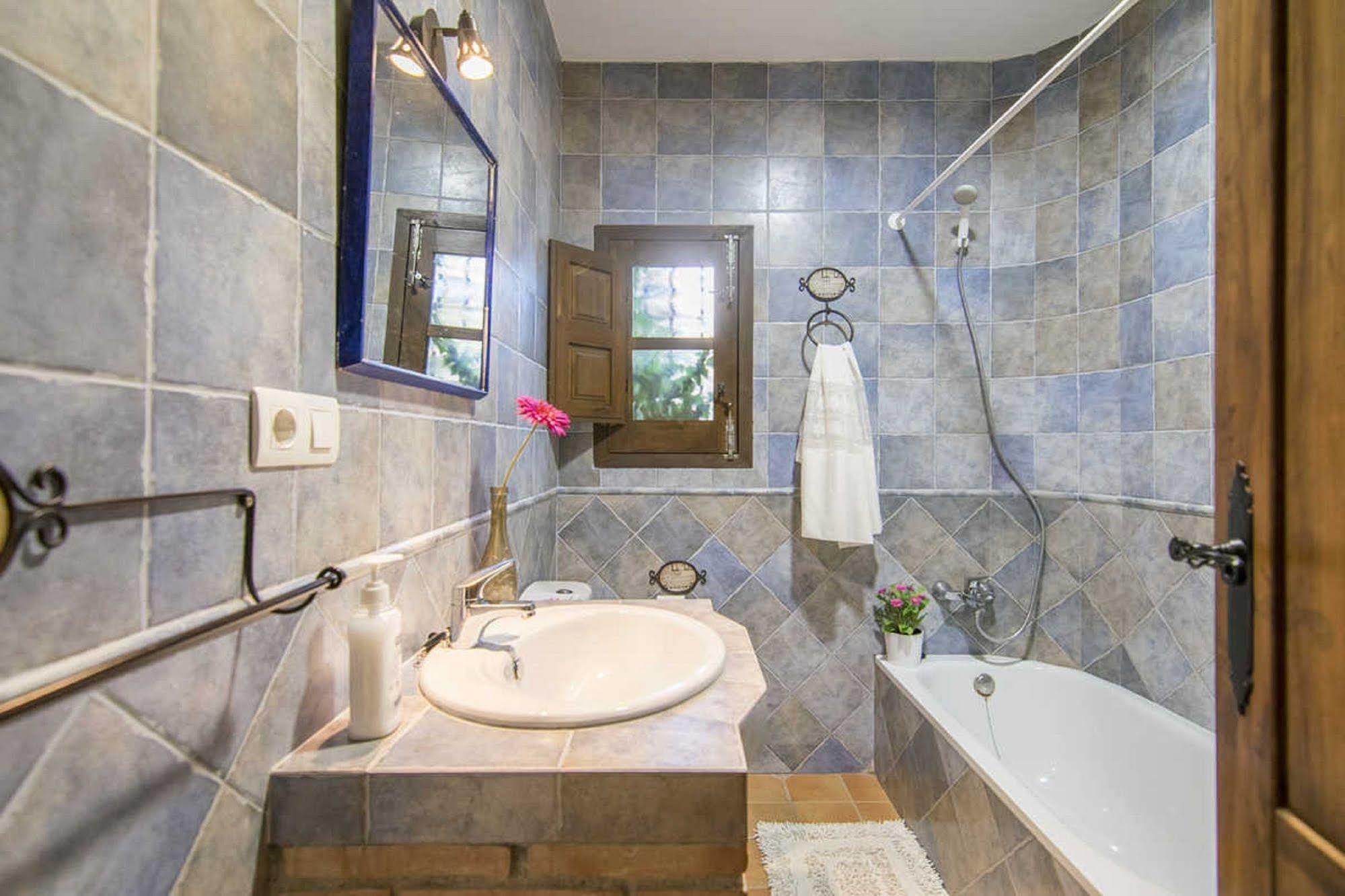 Alojamiento Rural El Cortijuelo Hotel Illora Luaran gambar
